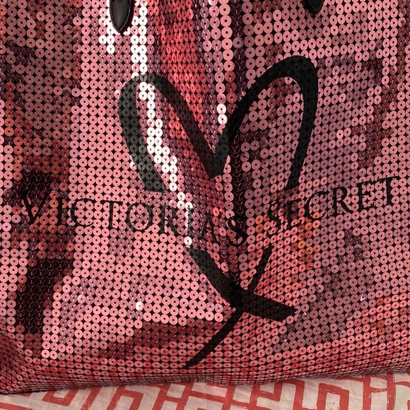 NWT Brand New Victoria’s Secret Tote - Picture 3 of 8